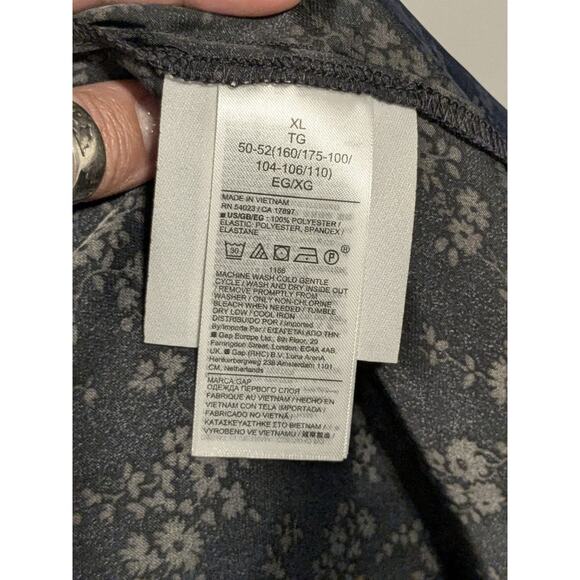 GAP Smocked Peplum Top Black Floral Sz XL GothCore PrairieCore - Picture 12 of 13